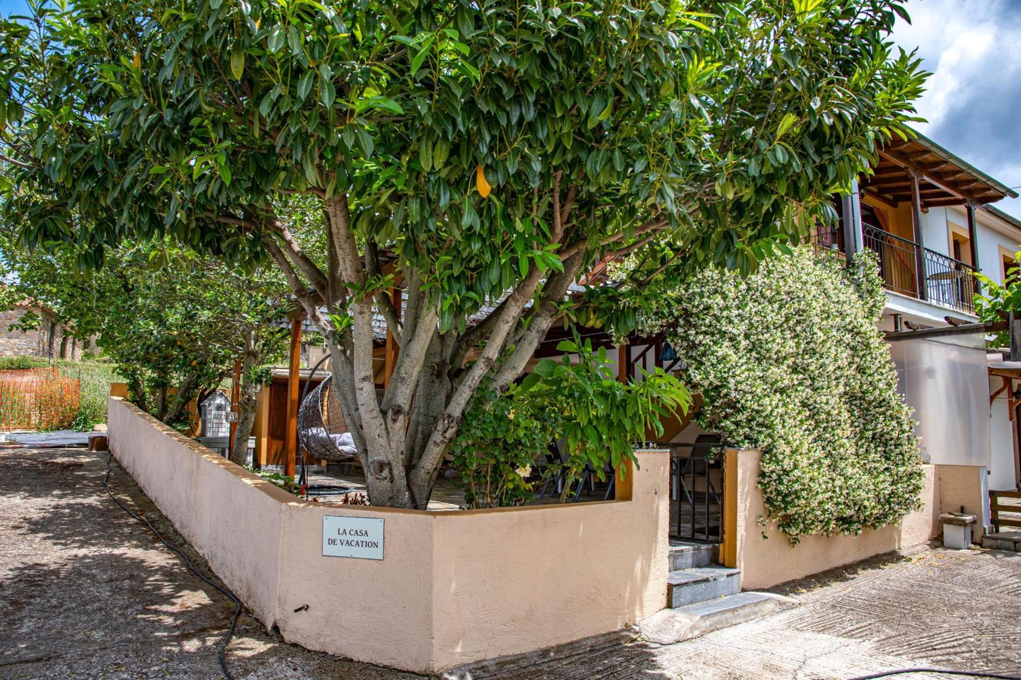 Villa La Casa De Vacation Lavkos Exterior foto